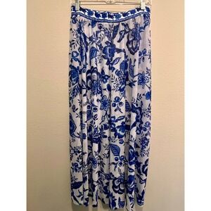 BloomChic White and Blue Floral Print coverup